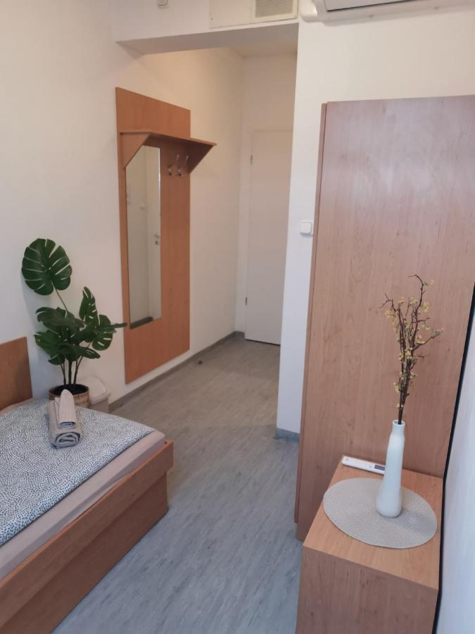 A Pousada Hid Ifjusagi Szallo Dunaújváros Exterior foto